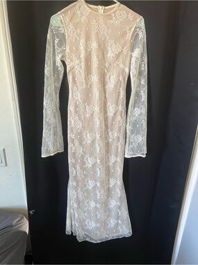 Cider Elegant Long Sleeve Lace Maxi Dress in Ivory